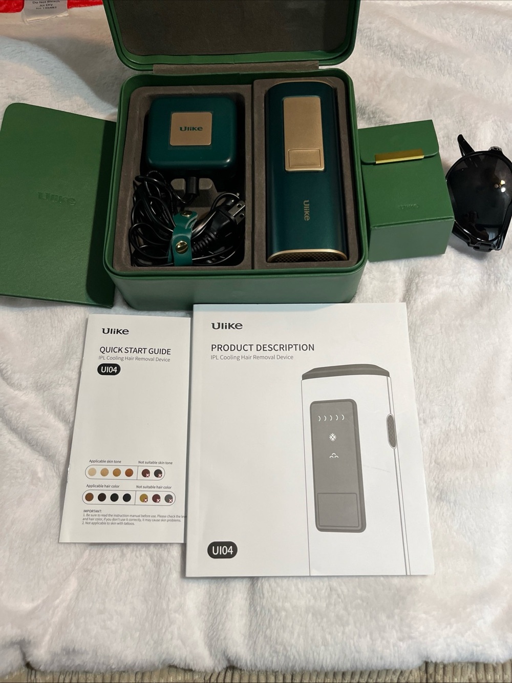 Ulike UI04 IPL Hair Removal Device in Emerald Green